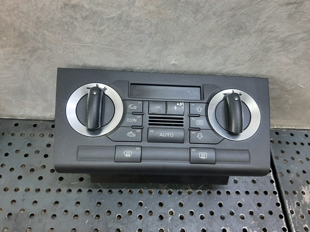 Panou comenzi clima audi a3 8p 8p0820043m