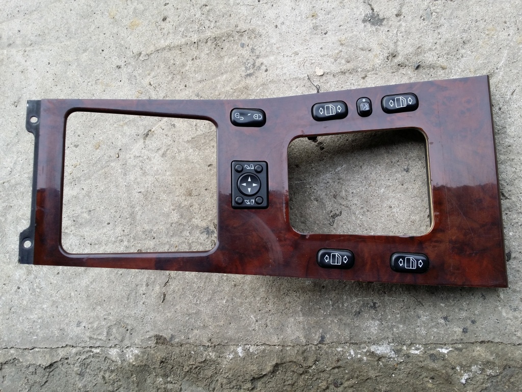 Panou Comenzi Geamuri Electrice Mercedes ML 2004