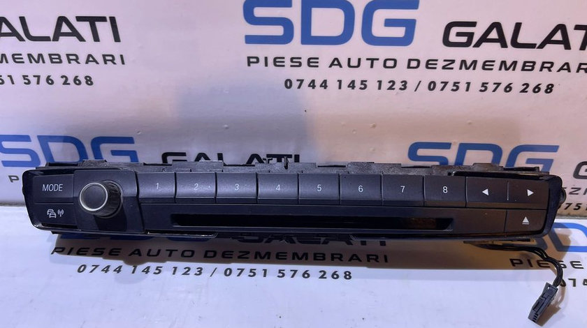 Panou Consola Comanda Buton Butoane Comenzi Unitate Radio CD Player BMW Seria 1 F20 F21 2010 - 2018 Cod E1062000