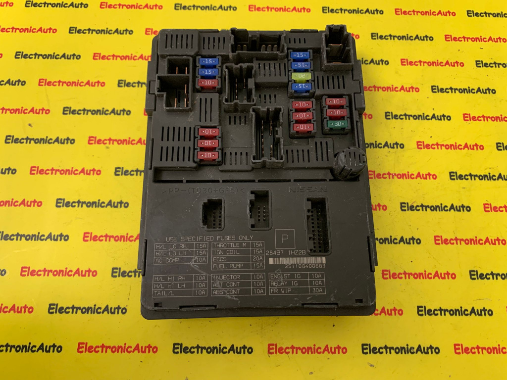 Panou de singurante Nissan, 284B71HZ2B, 284B7 1HZ2B,