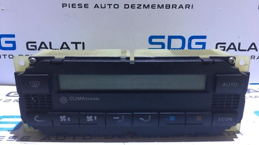 Panou / Display / Afisaj Climatronic VW Bora 1998 - 2005 Cod Piesa : 3B1 907 044 A / 3B1907044A / 5HB007617-10