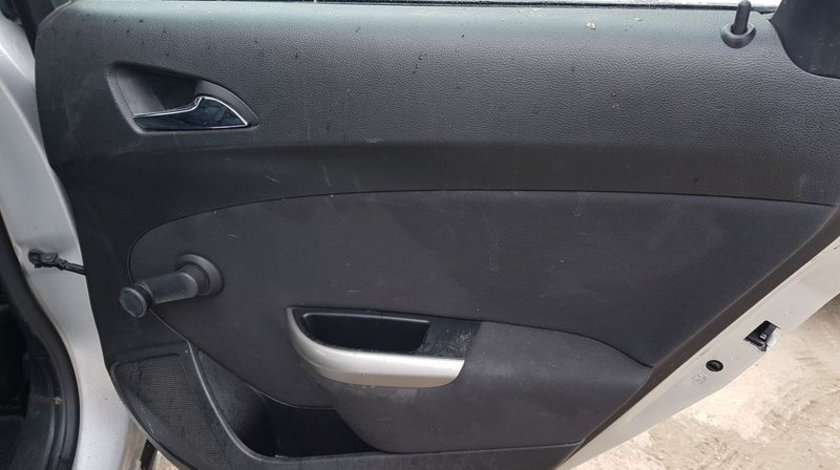 Panou Fata Interior Usa Portiera Dreapta Spate Opel Astra J Break Combi Caravan 2009 - 2015