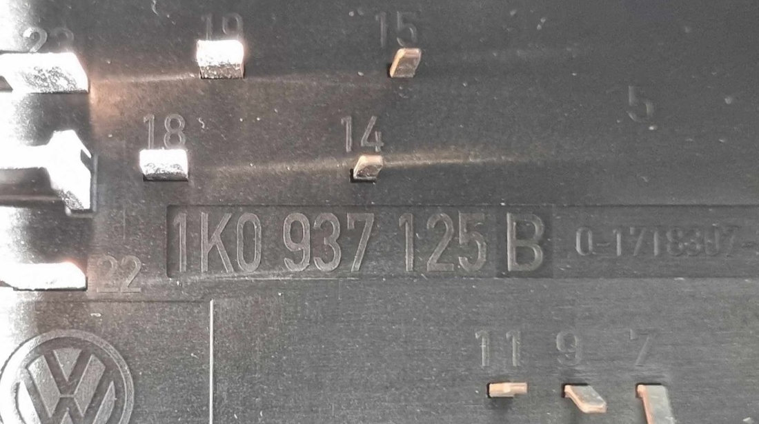 Panou sigurante 1K0937125B Skoda Octavia II Hatchback