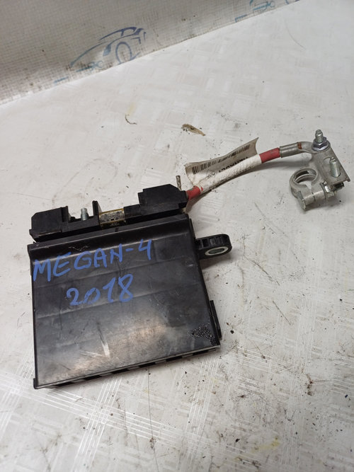 Panou sigurante baterie Renault Megane 4 - Benzina 2018, 241143738RB