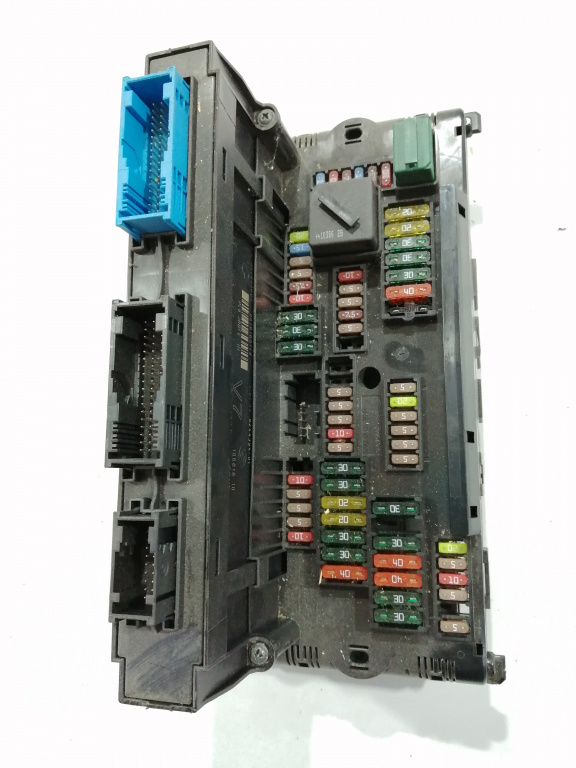 Panou sigurante BMW SERIE 5 9234421 01 / 923442101 / 2 1703344 2 E / 217033442E / 532535T00 / 6135 9244392 01 / 6135924439201 / 106818 10 / 106818109234421 01 / 923442101 / 2 1703344 2 E / 217033442E / 532535T00 / 6135 9244392 01 / 6135924439201 / 10