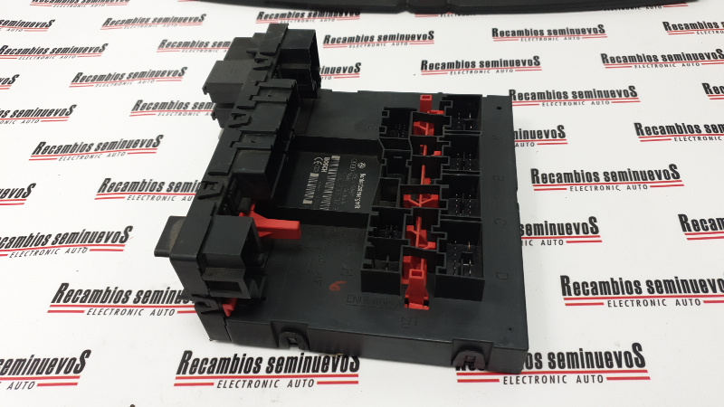 Panou sigurante BOSCH VOLKSWAGEN TOURAN 1K0 937 049 F / 1K0937049F / F005 V0 0215 / F005V002151K0 937 049 F / 1K0937049F / F005 V0 0215 / F005V00215