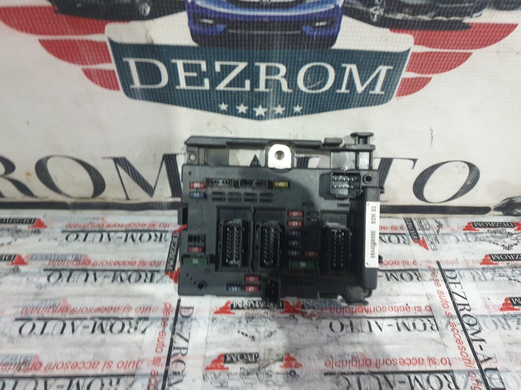 Panou sigurante BSM B3 Peugeot 406 cod piesa : 9644038680
