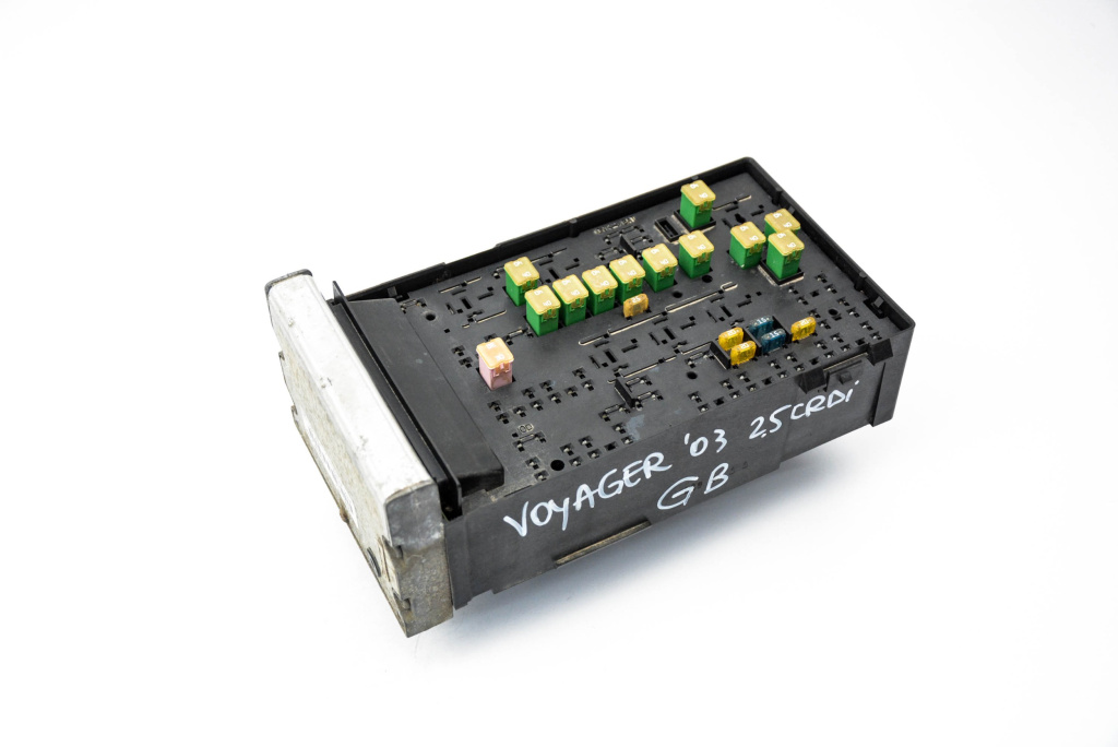 Panou Sigurante Chrysler VOYAGER Mk 3 (RG, RS) 2001 - 2007 04869001AJ, P04869204AM