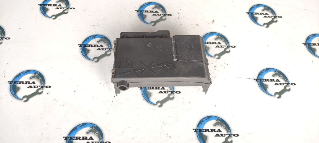 Panou sigurante cu borna plus Opel Insignia A 2.0 CDTI cod: 13285113