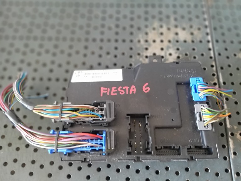 Panou sigurante ford fiesta 6 cb1 ccn 8v5115k600cf f005v00545