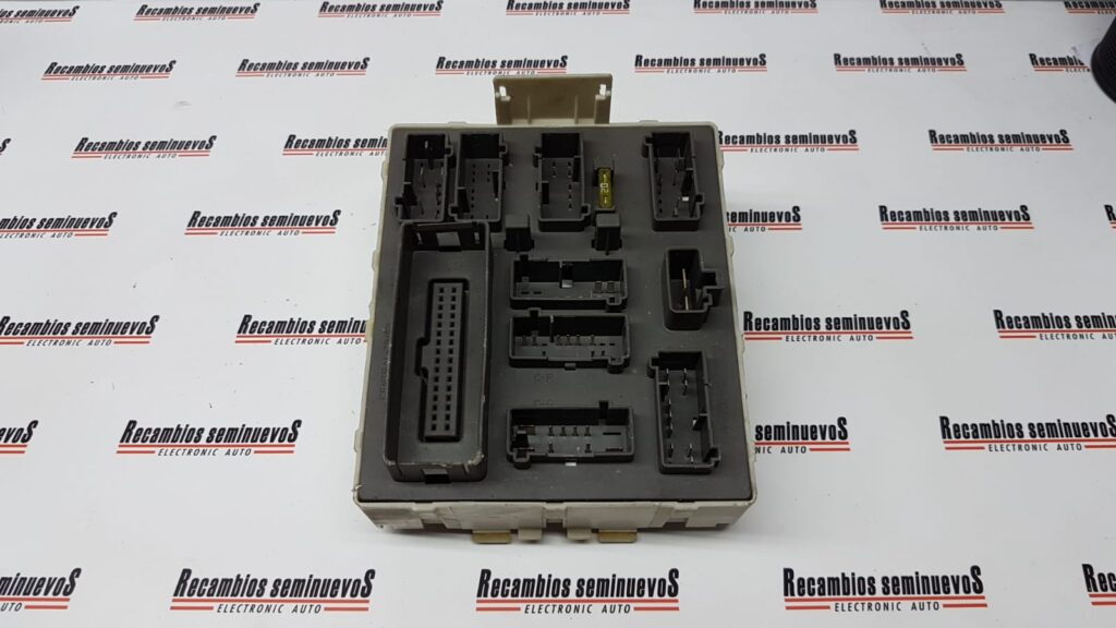 Panou sigurante FORD FOCUS 2M5T14A073AC L / 2M5T14A073ACL / 5182742042M5T14A073AC L / 2M5T14A073ACL / 518274204