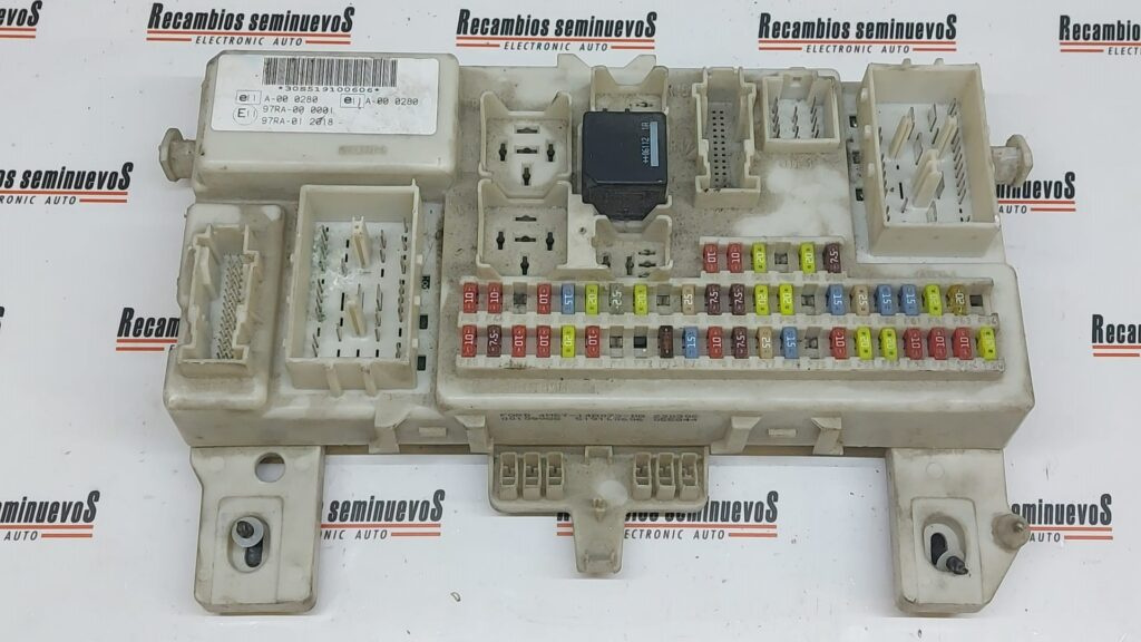 Panou sigurante FORD FORD FOCUS 4M5T 14A073 DG / 4M5T14A073DG / 6M5T 14014 EFB / 6M5T14014EFB4M5T 14A073 DG / 4M5T14A073DG / 6M5T 14014 EFB / 6M5T14014EFB