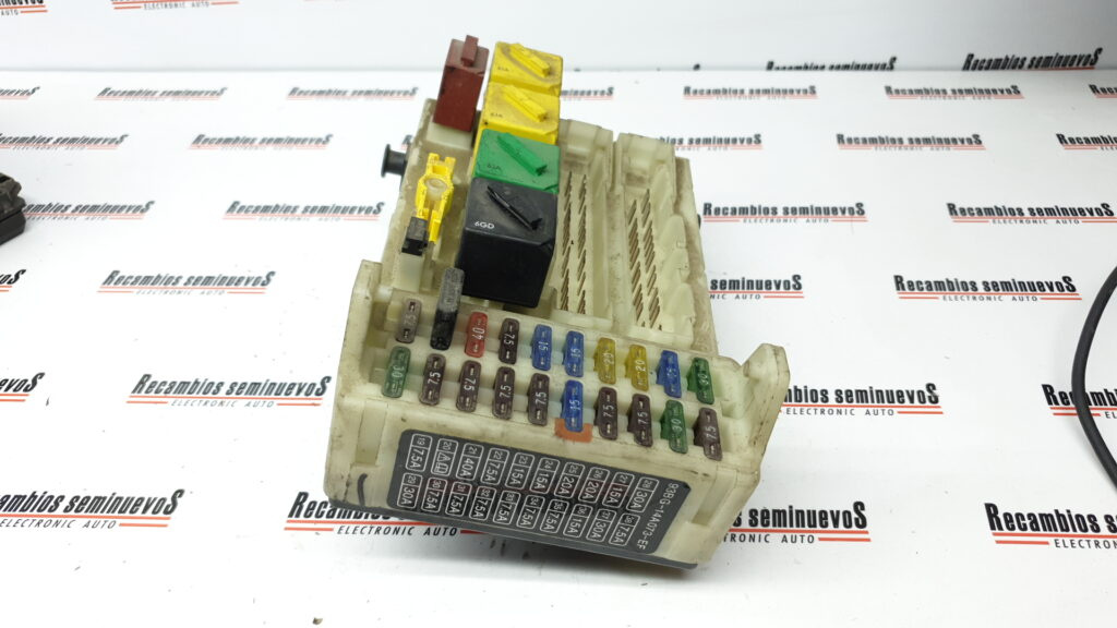 Panou sigurante FORD MONDEO 93BG-14A073-EF / 93BG 14A073 EF / 93BG14A073EF / 93BG-14K150-AD / 93BG 14K150 AD / 93BG14K150AD93BG-14A073-EF / 93BG 14A073 EF / 93BG14A073EF / 93BG-14K150-AD / 93BG 14K150 AD / 93BG14K150AD