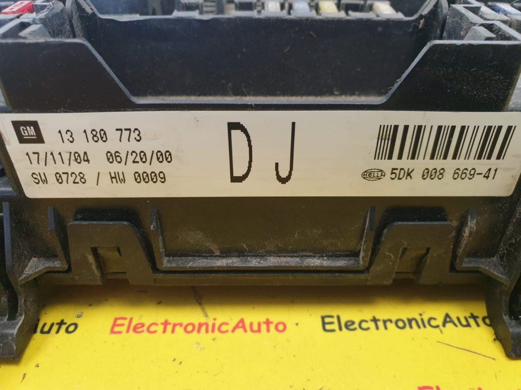 Panou sigurante HELLA OPEL ASTRA 13180773 DJ / 13180773DJ / 5DK 008 669-41 / 5DK 008 669 41 / 5DK0086694113180773 DJ / 13180773DJ / 5DK 008 669-41 / 5DK 008 669 41 / 5DK00866941