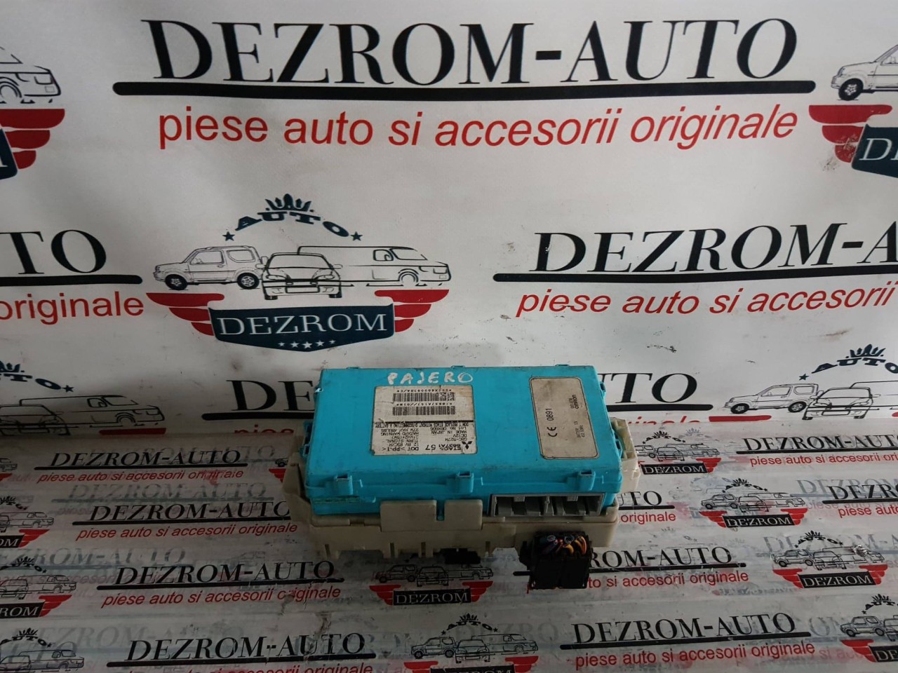 Panou sigurante interior Mitsubishi Pajero IV 8637a157