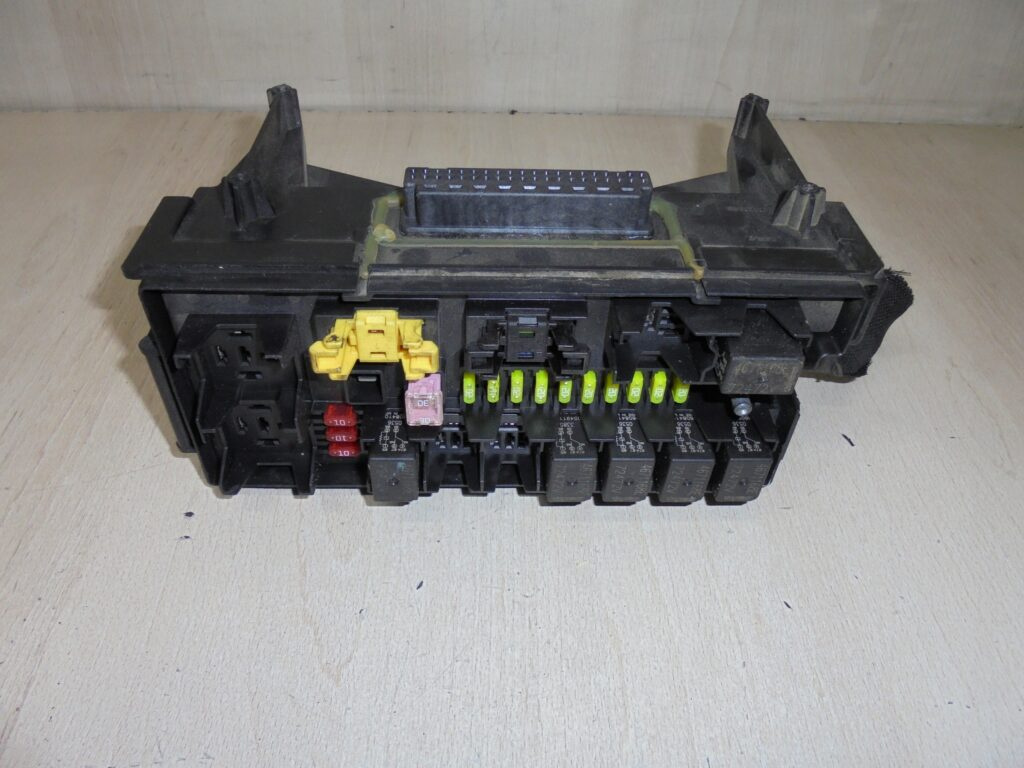 Panou sigurante JEEP CHEROKEE 04692087AB,