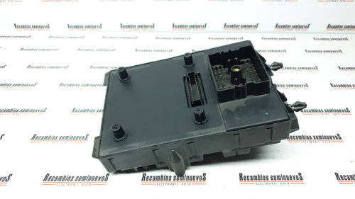Panou sigurante JEEP GRAND CHEROKEE 04831433AA / 51872210304831433AA / 518722103