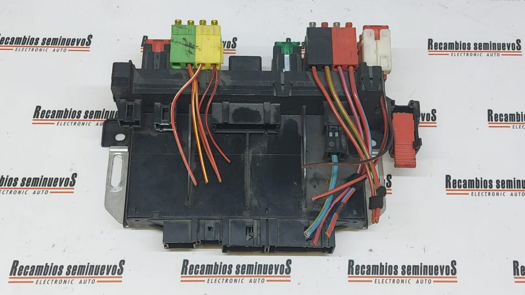 Panou sigurante LK MERCEDES-BENZ Class S A 031 545 16 32 / A0315451632 / 05 0451 33 / 05045133 / HW 08 01 / HW0801 / SW 16 01 / SW1601A 031 545 16 32 / A0315451632 / 05 0451 33 / 05045133 / HW 08 01 / HW0801 / SW 16 01 / SW1601