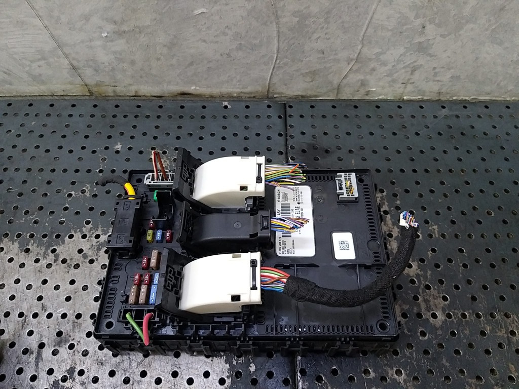 Panou sigurante modul bcm 1.0 b ford pum