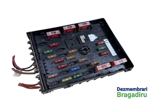 Panou sigurante motor Cod: 3C0937125 3C0937125 Volkswagen VW Passat B6 [2005 - 2010] Sedan 4-usi 2.0...