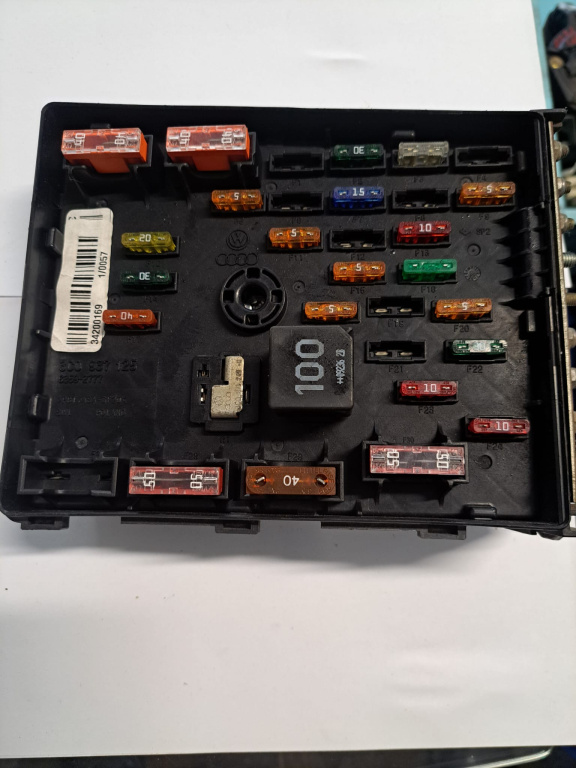 Panou sigurante motor Volkswagen VW Passat B6 - COD 3C0937125/63592777