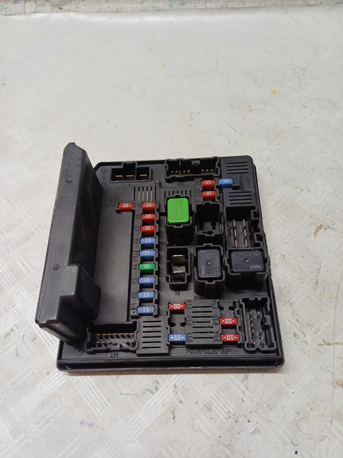Panou sigurante Nissan Qashqai+2 - Benzina 2012, 284B7BB02C
