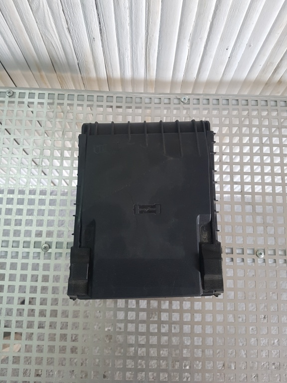 Panou sigurante OEM 3C0937125