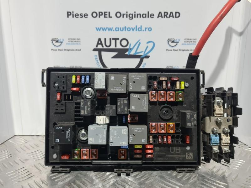 Panou sigurante Opel Astra J 2009-2012 1.7 CDTI ; 2.0 CDTI 13368644 UB