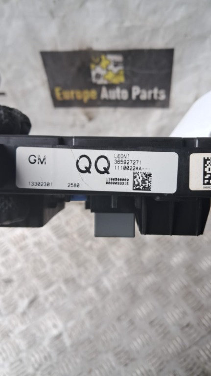 Panou sigurante Opel Astra J an 2011 cod 13302301