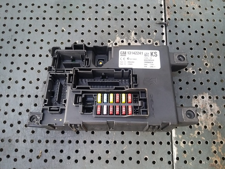 Panou sigurante opel corsa d s07 13142241