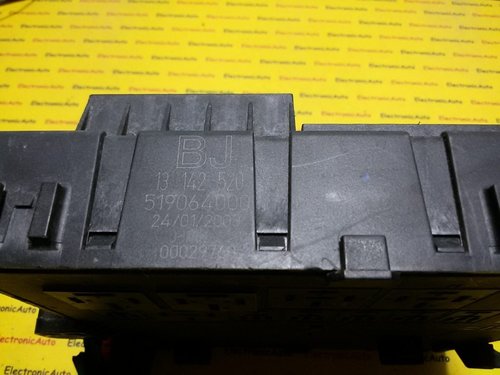 Panou Sigurante Opel Vectra 13142520, 519064000