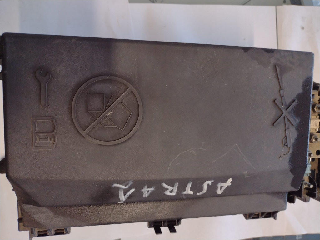 Panou Sigurante pentru Opel Astra J - COD C11000139