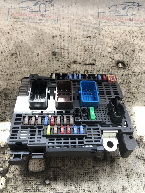 Panou sigurante Peugeot 3008 1.6 Motorina 2019, 9810296180