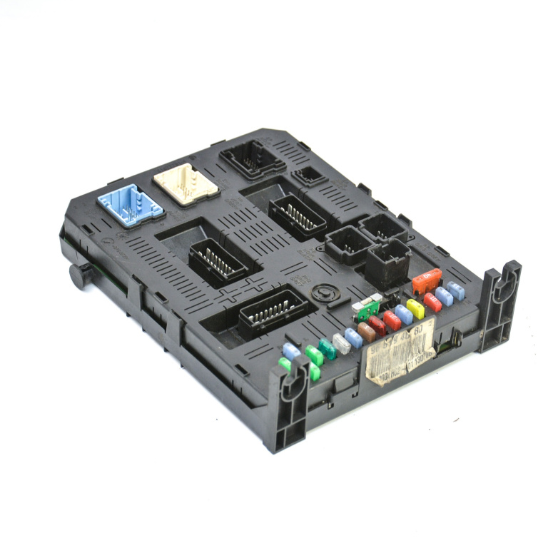 Panou Sigurante Peugeot 407 2004-2011 1.6 Hdi 110 9Hz (Dv6Ted4) Motorina 216760315B , 21676031-5 B , 21676031-5, 216760315, 281174310A, 28117431-0 A, 28117431-0, 281174310, 281171731B, 281171731 Johnson Controls