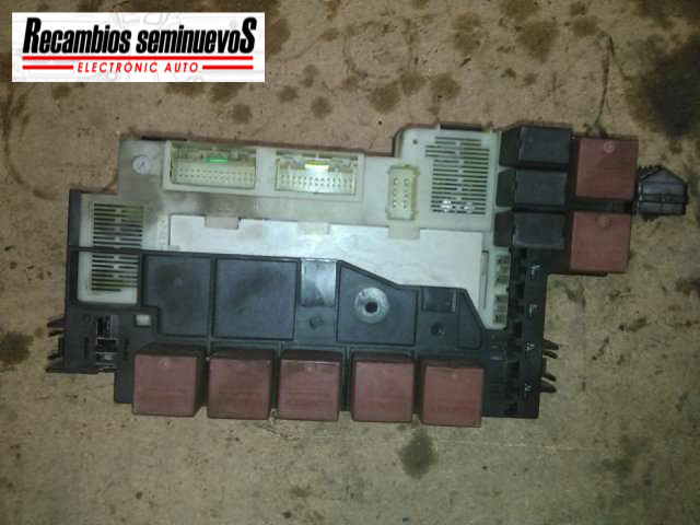 Panou sigurante RENAULT CLIO P 7700411322E / P7700411322E / 21650985-3A / 21650985 3A / 216509853AP 7700411322E / P7700411322E / 21650985-3A / 21650985 3A / 216509853A