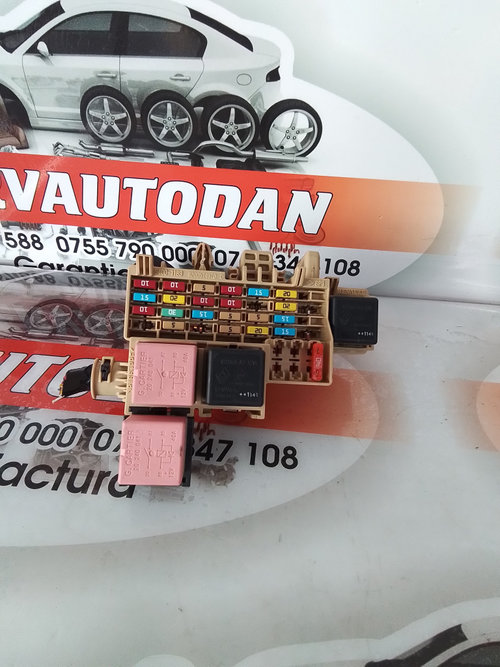 Panou sigurante Renault Kangoo 2 (2007-2013) 1.5 Motorina 2010, 8200574970C