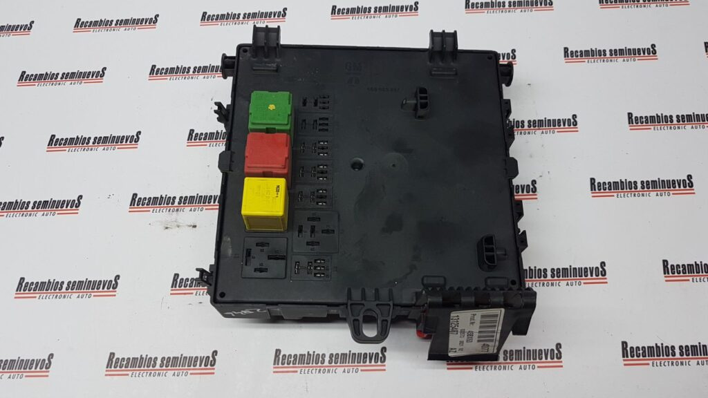 Panou sigurante Renault Laguna 2 8200004201E, 8200283812