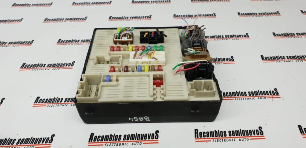 Panou sigurante RENAULT LAGUNA 284B63984R B / 284B63984RB / 519134F21 / USMD PTF / USMDPTF284B63984R B / 284B63984RB / 519134F21 / USMD PTF / USMDPTF