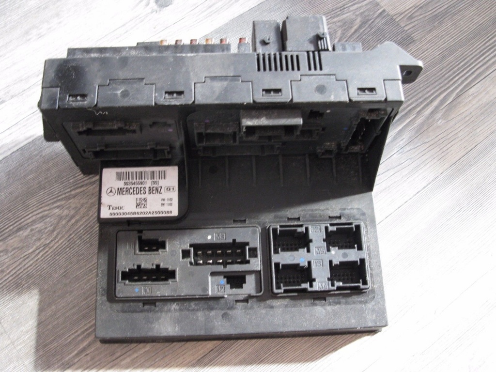 Panou sigurante SAM fata Mercedes A2115453001 A0035455901
