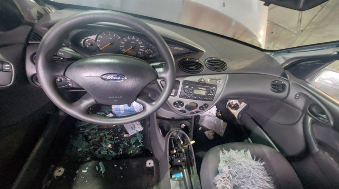 Panou sigurante si relee Ford Focus [1998 - 2004] Hatchback 5-usi 1.6 MT (101 hp)