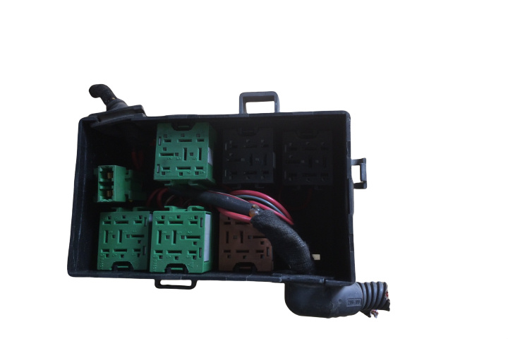 Panou sigurante si relee Opel Astra G [1998 - 2009] wagon 5-usi 1.7 DTi MT (75 hp) T98/EJ11