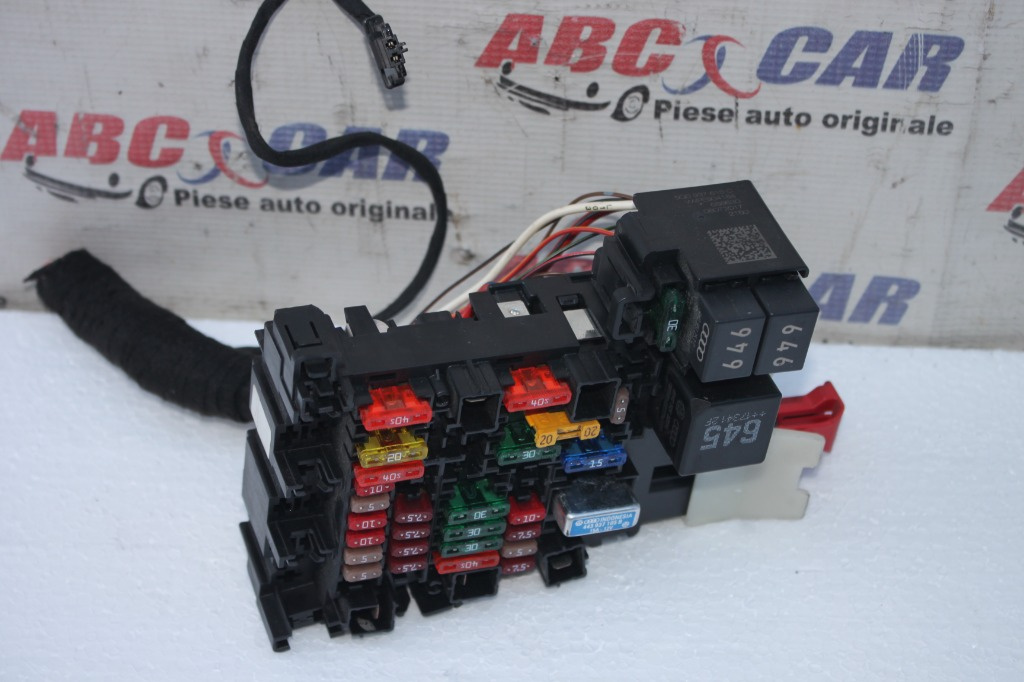 Panou sigurante Skoda Superb 3 (3V3) 2015-2023 5Q0937615C