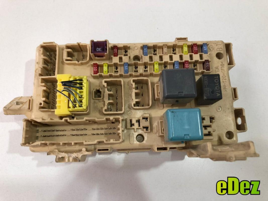 Panou sigurante Toyota Avensis (2003-2008) T25 82641-05030-a