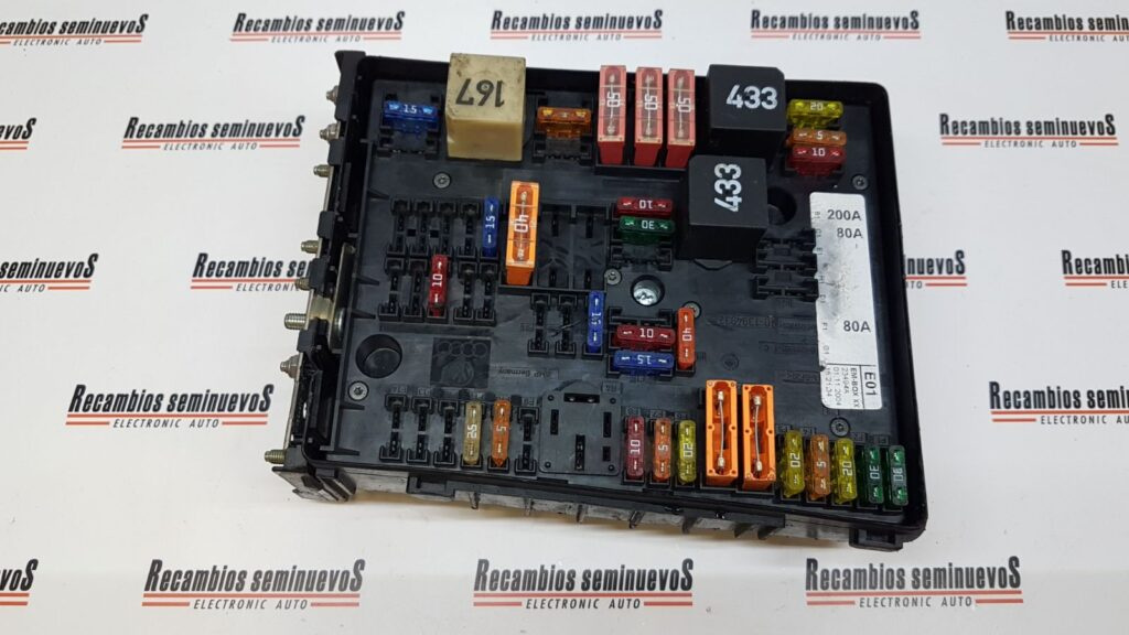 Panou sigurante TYCO ELECTONICS VOLKSWAGEN GOLF 5 1K0 937 124 K / 1K0937124K / 0-1418986-1 / 0 1418986 1 / 014189861 / 0-1394963-1 C / 0 1394963 1 C / 013949631C / 0-1394932 / 0 1394932 / 013949321K0 937 124 K / 1K0937124K / 0-1418986-1 / 0 1418986 1