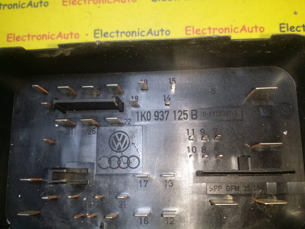 Panou sigurante TYCO ELECTONICS VOLKSWAGEN GOLF 6 1K0 937 125 B / 1K0937125B / 0 1718307 2 / 017183072 / 0-1718130 / 0 1718130 / 017181301K0 937 125 B / 1K0937125B / 0 1718307 2 / 017183072 / 0-1718130 / 0 1718130 / 01718130