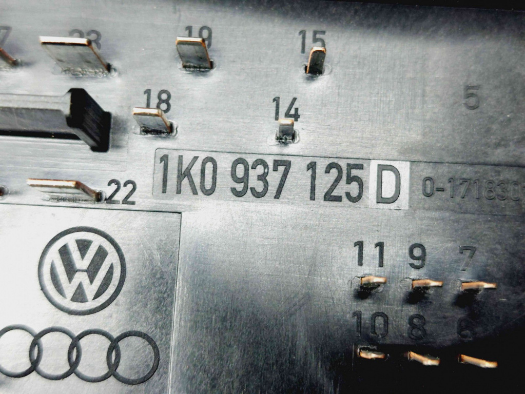 Panou sigurante Volkswagen Golf 6 (5K1) GTD [Fabr 2009-2013] 1K0937125D