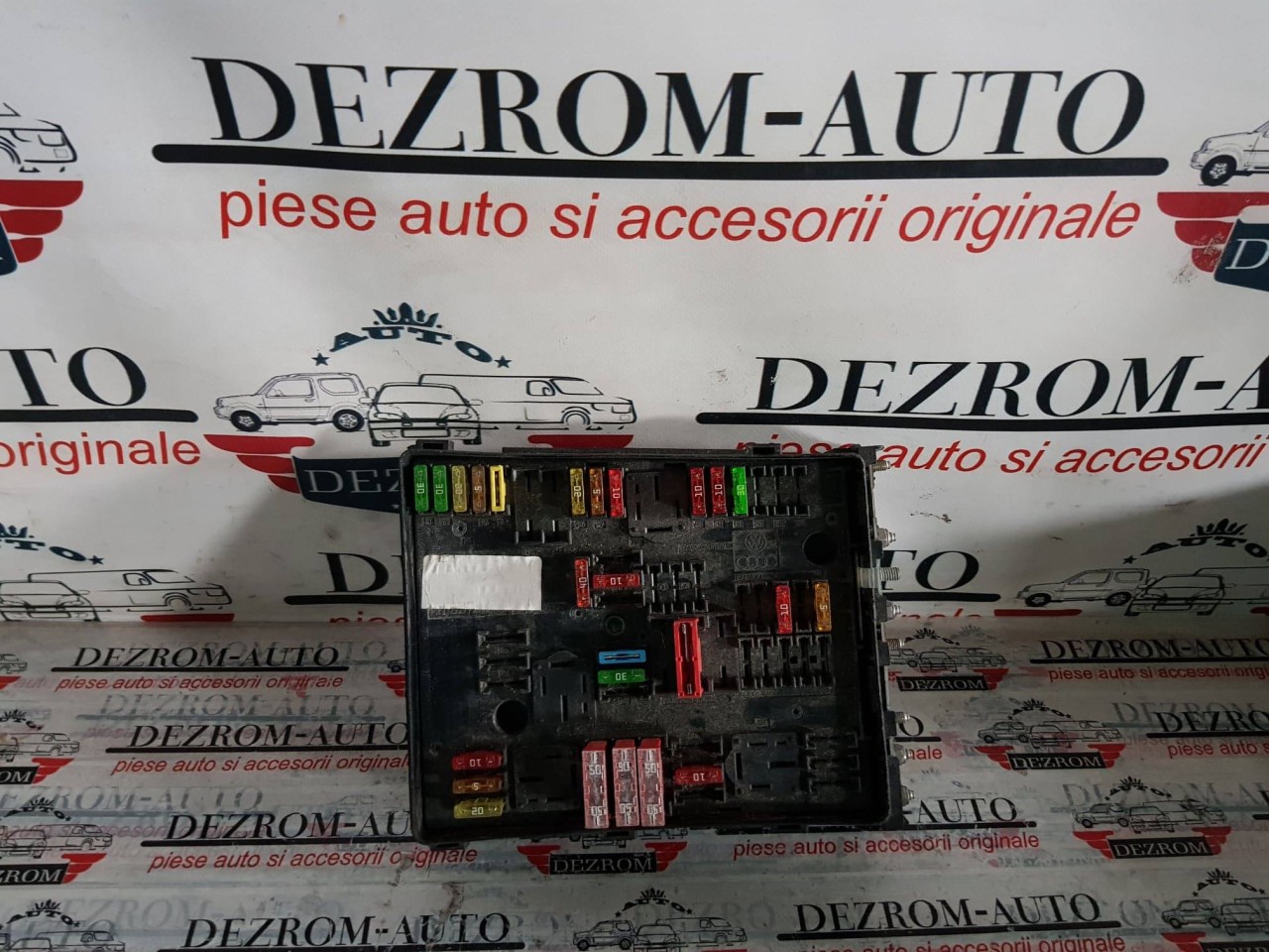 Panou sigurante VW Caddy 1k0937124k