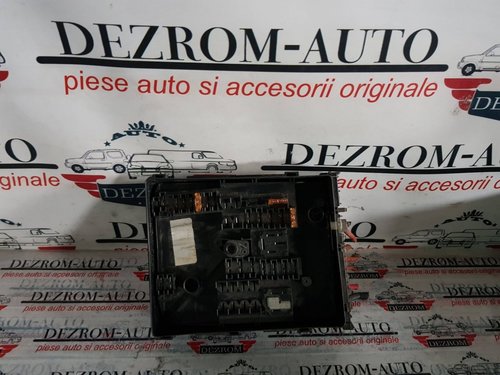 Panou sigurante VW Golf 6 1k0937125d