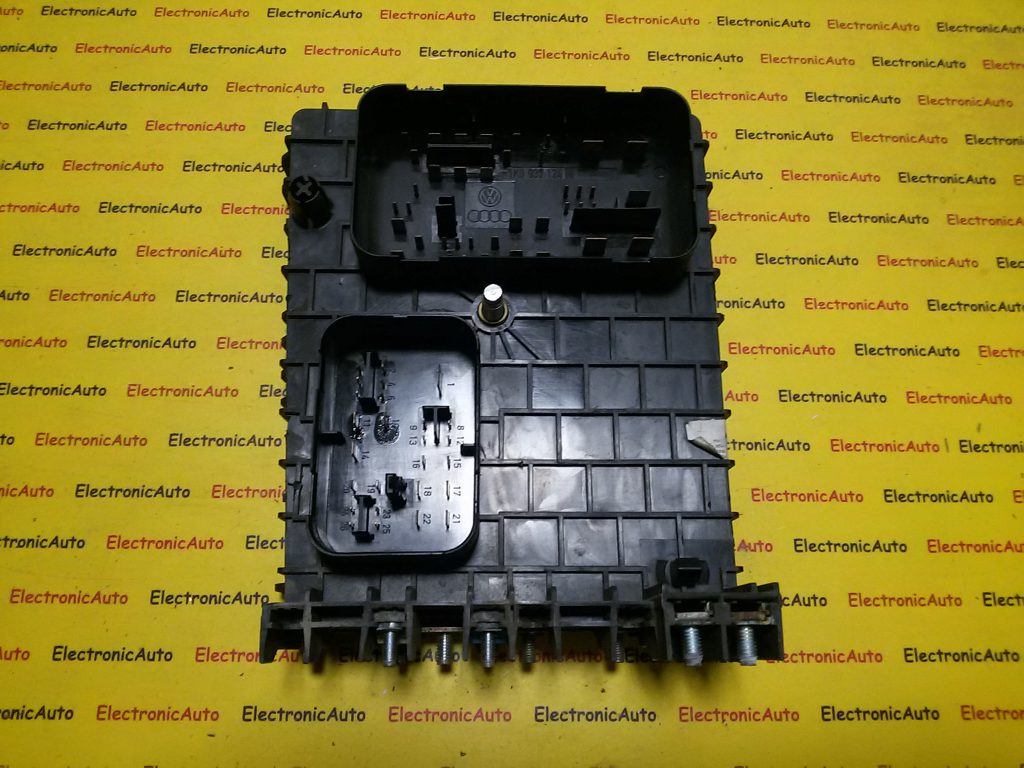 Panou sigurante VW Golf, Audi 1K0937124H, 1K0 937 124 H