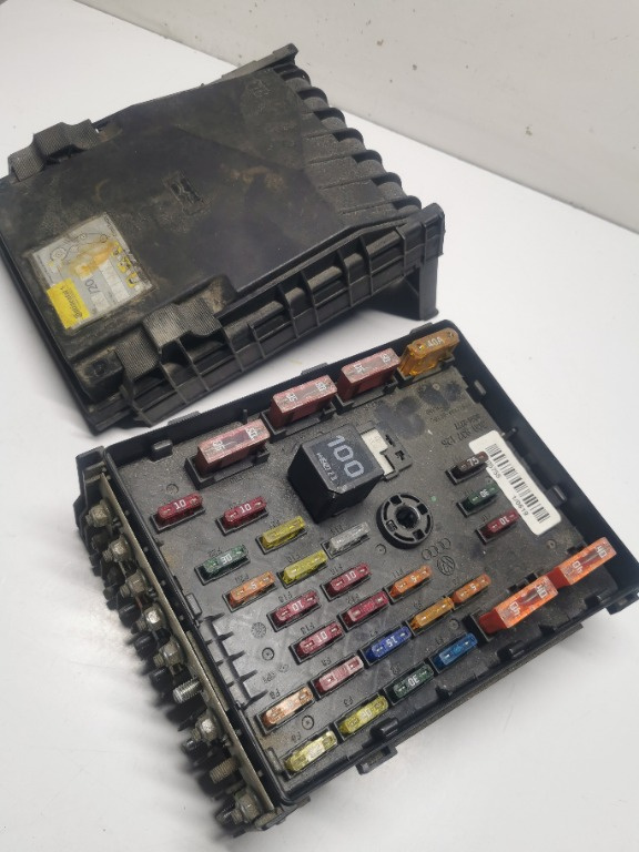 Panou Sigurante VW Passat B6 B7 CC 3C0937125